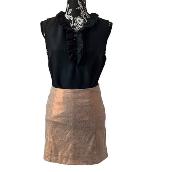 Kate Spade New York ruffle front sleeveless blouse - Picture 1 of 12